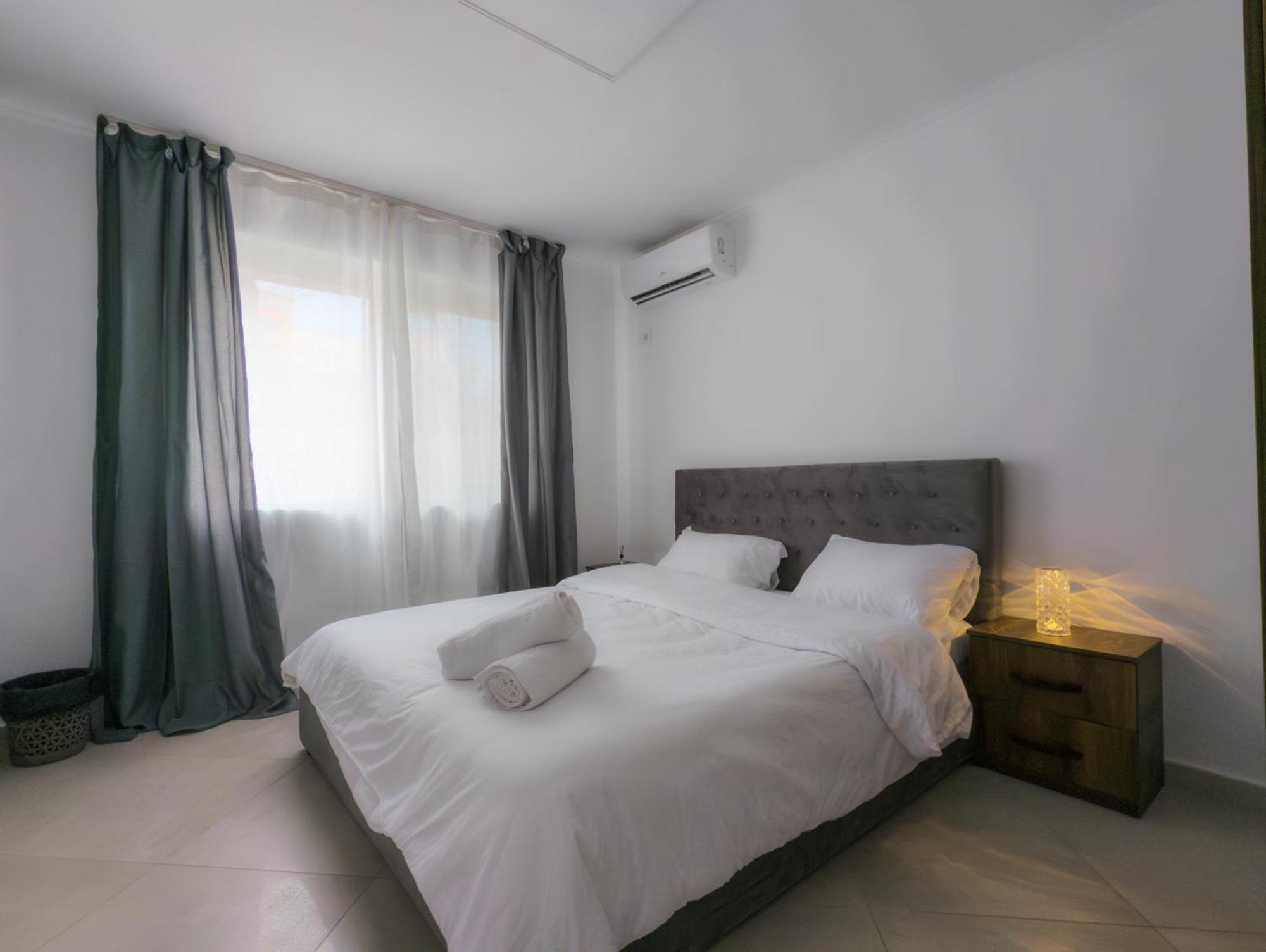 Center Luxury Rooms Тирана Экстерьер фото